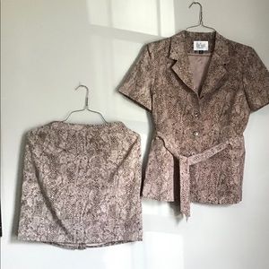 LE SUIT Petite women’s suit snake prints size10p
